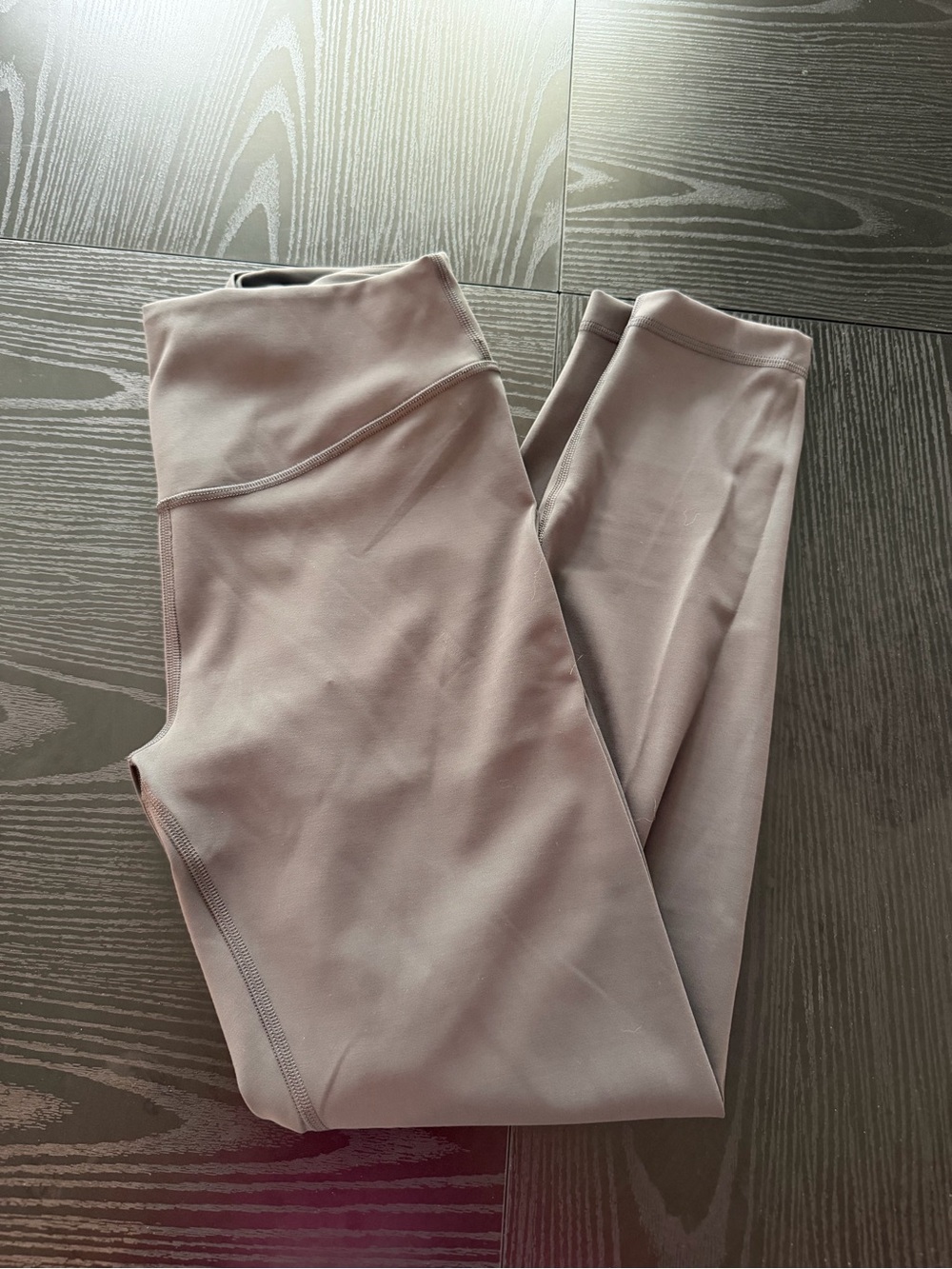 Lululemon NWOT Gray Wunder Under Smooth Cover 25" Size 8